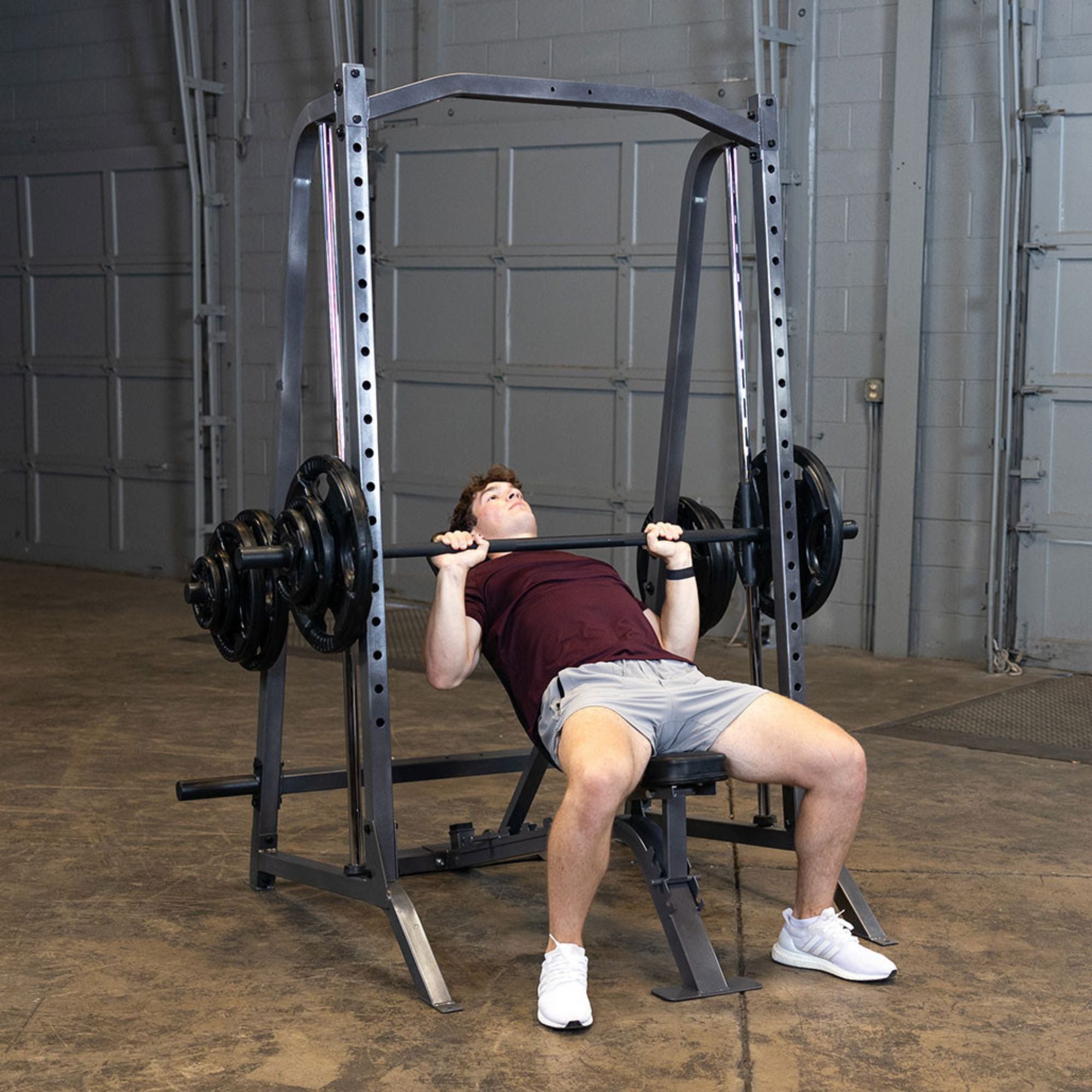 Body-Solid Powerline Smith Machine PSM200 Incline bench press using Body-Solid Smith machine for upper chest workout