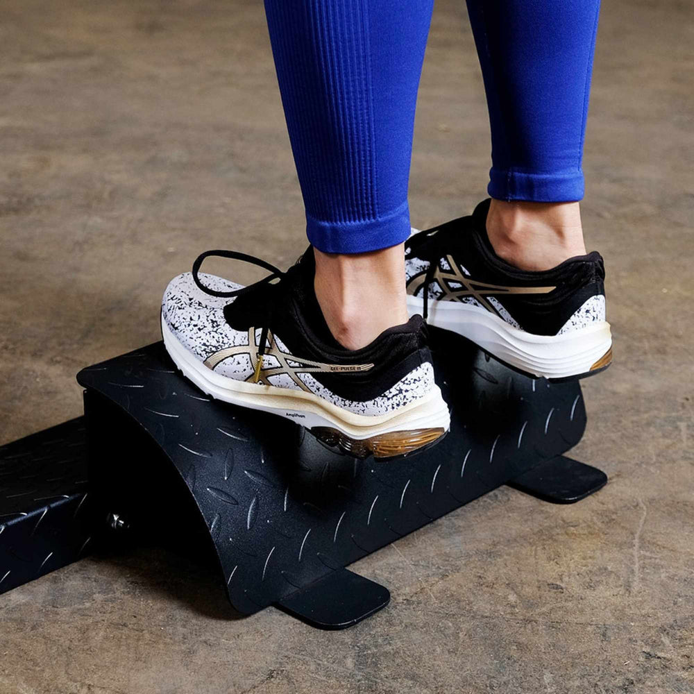 Body-Solid Squat Calf Block SCB26 Back Curve performing 