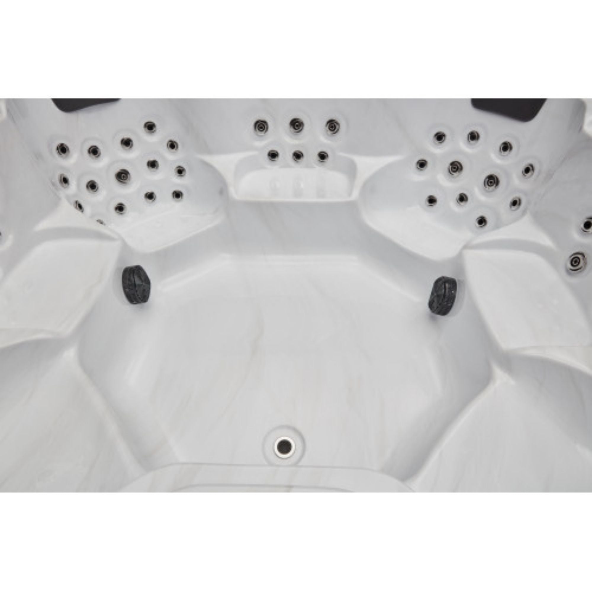 Luxury Spas Denali 7-Person Hot Tub Close Up Inside  View