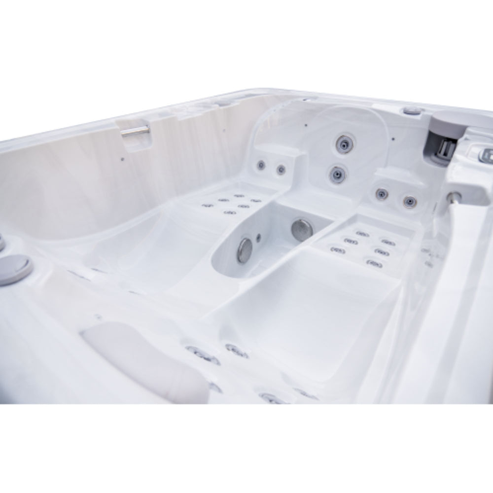 Luxury_Spas_Largo_3-Person_Hot_Tub_close_up_filter