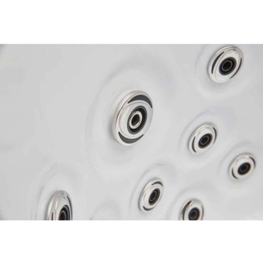 Luxury Spas Regal 4-Person Hot Tub Close Up Jets