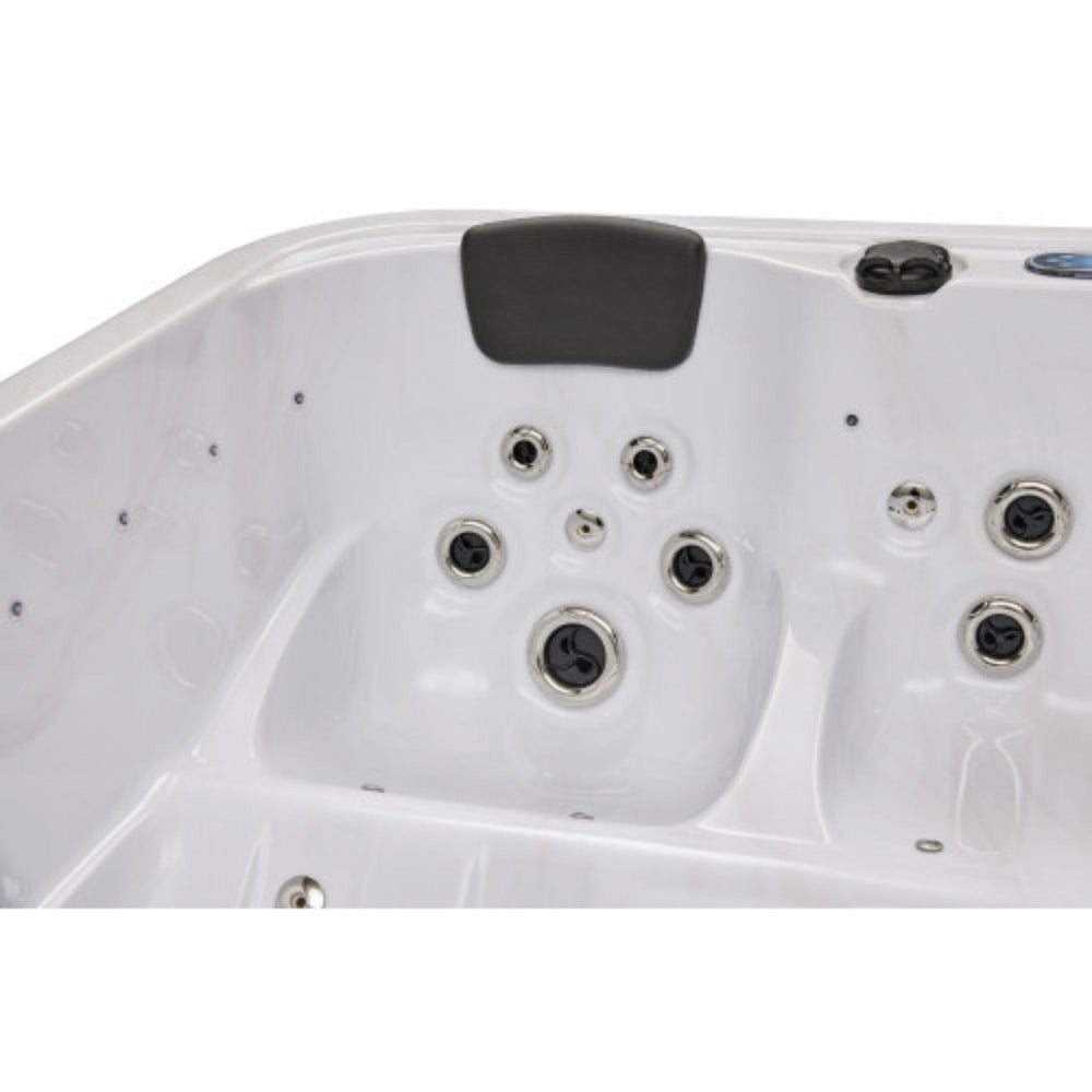 Luxury Spas Social 5 Person Hot Tub Close Up Neck Pillows