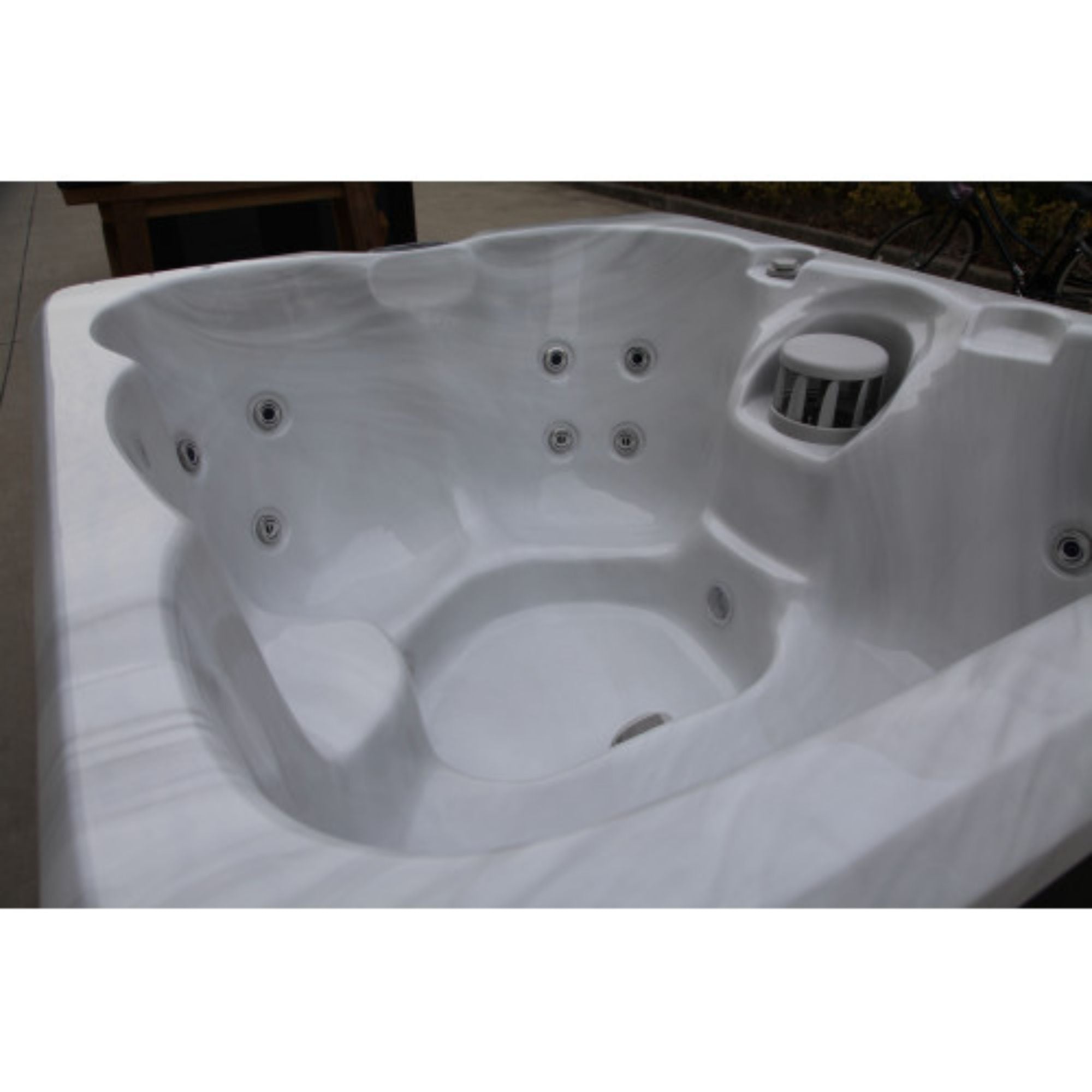 Luxury Spas "Retreat"  5-Person Plug-n-Play Hot Tub – with Cover & Steps