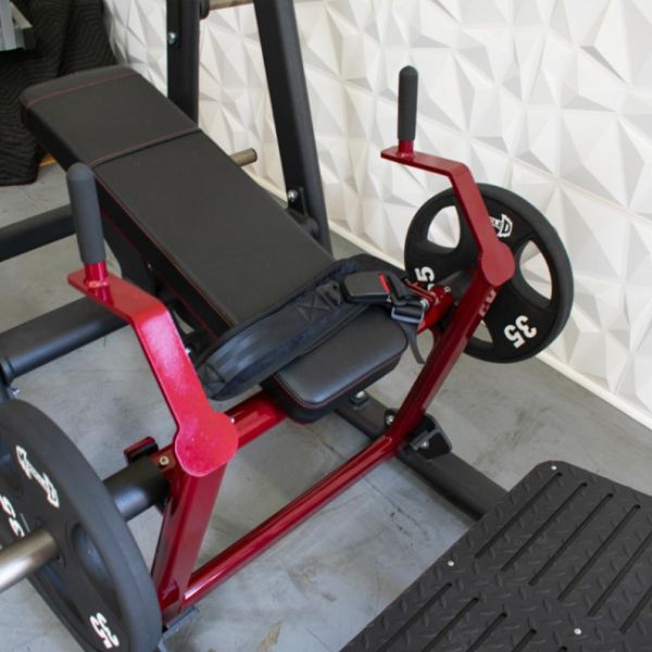 Hip thruster Hip thruster