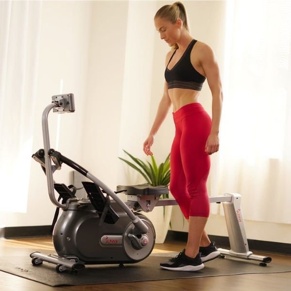Sunny Health & Fitness Full Motion Magnetic Rowing Machine Live View