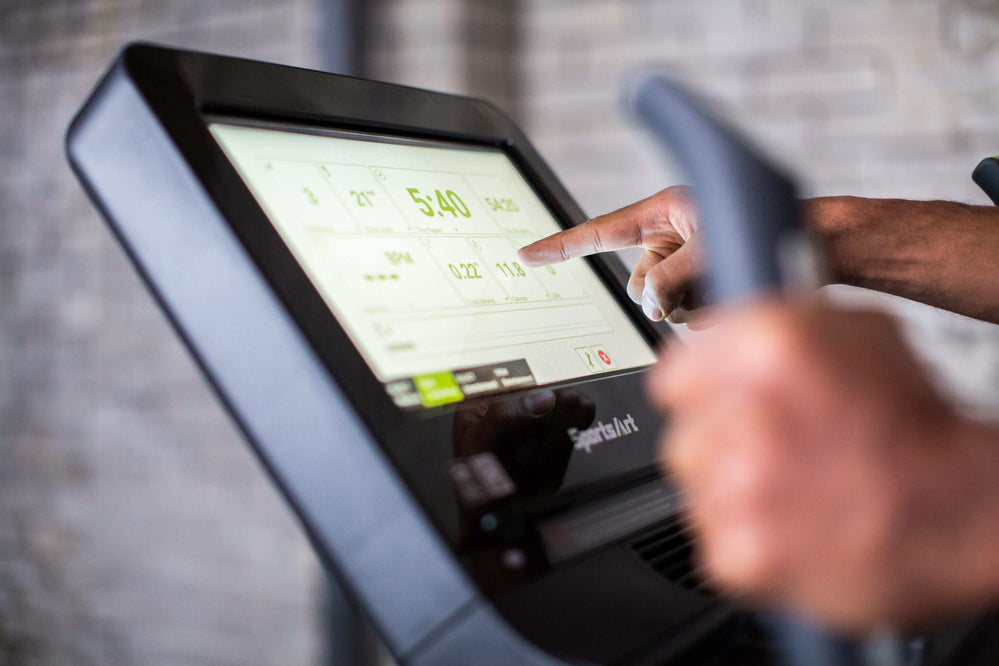 SportsArt Status Senza Elliptical-16 inch - E876-16 touch screen console 