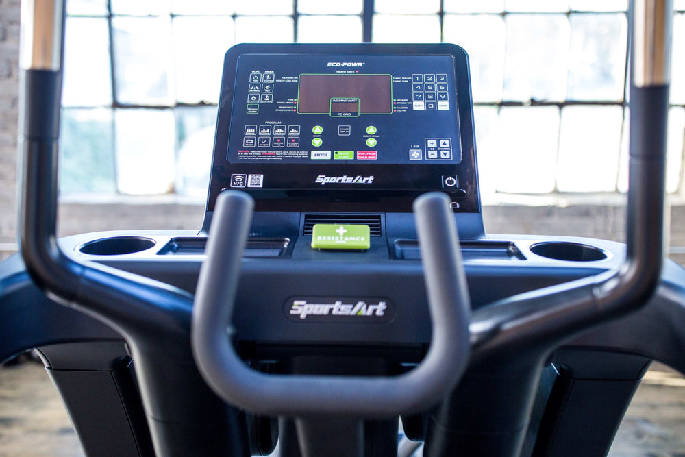SportsArt Verso Status Eco-Powr Cross Trainer G886 console with handles 